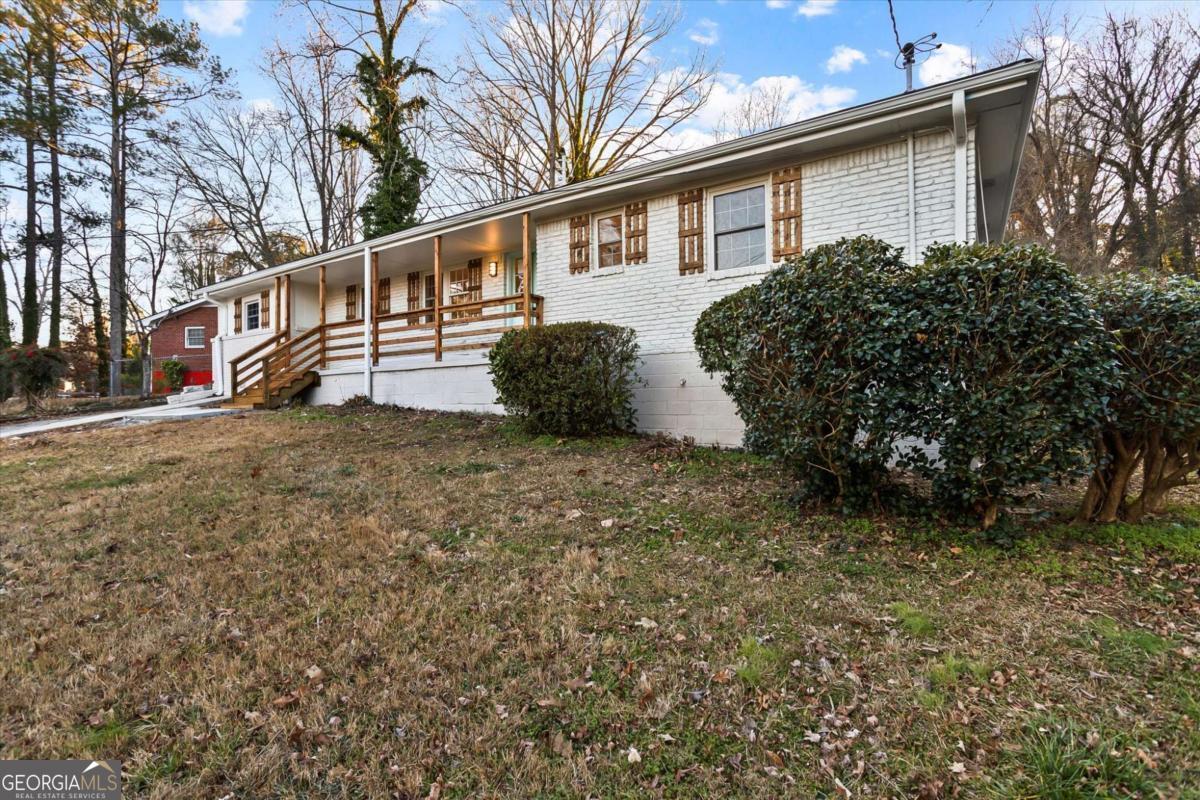 1891 Valley Ridge Drive SW Atlanta GA 30331