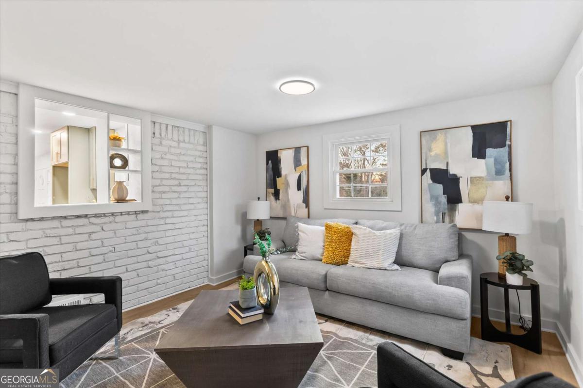 1891 Valley Ridge Drive SW Atlanta GA 30331
