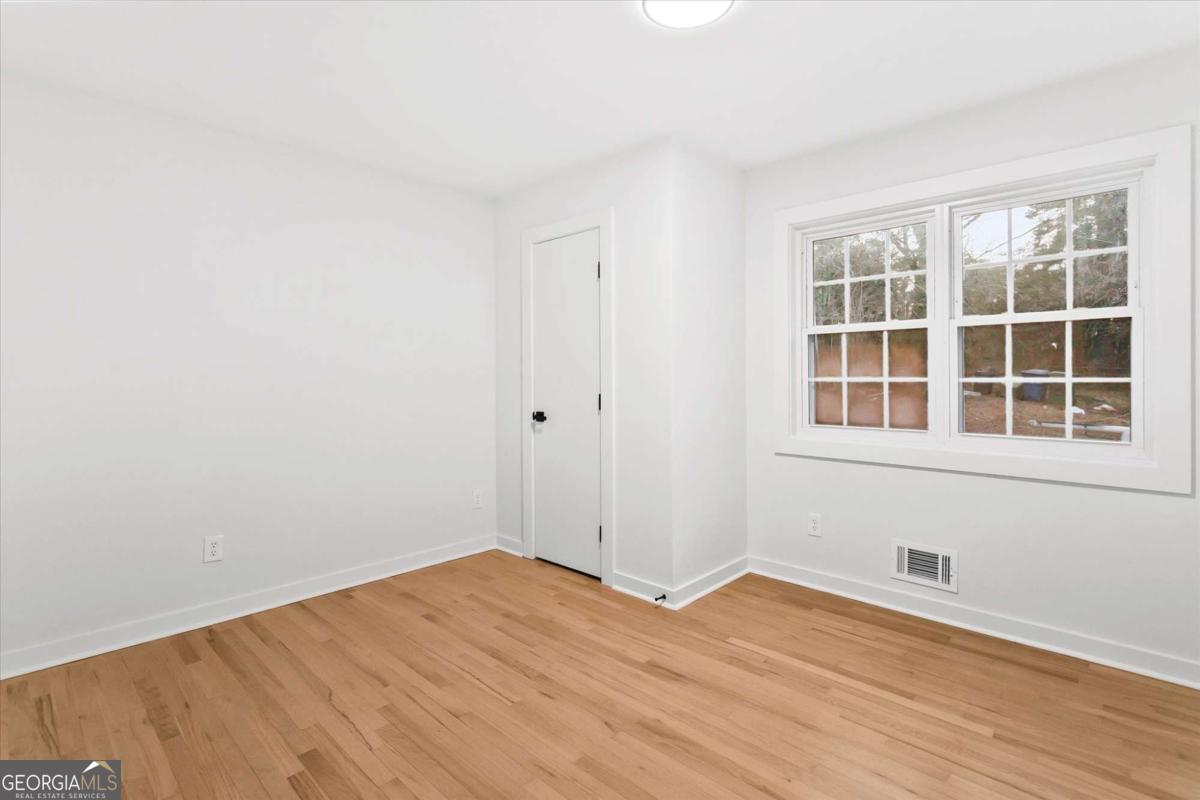 1891 Valley Ridge Drive SW Atlanta GA 30331