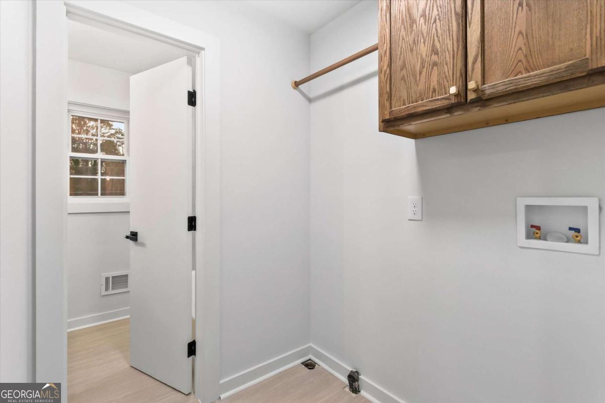 1891 Valley Ridge Drive SW Atlanta GA 30331