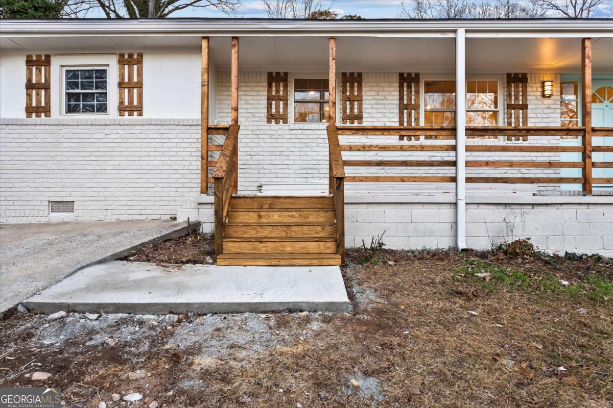 1891 Valley Ridge Drive SW Atlanta GA 30331