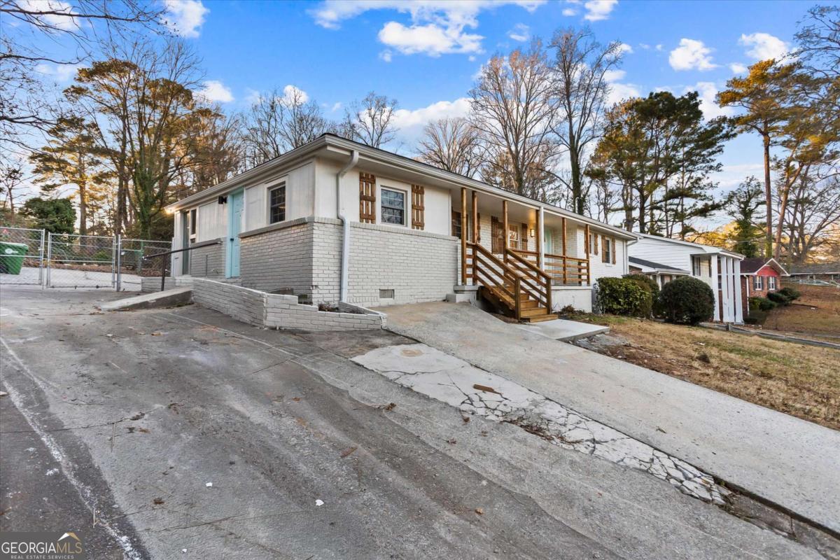 1891 Valley Ridge Drive SW Atlanta GA 30331