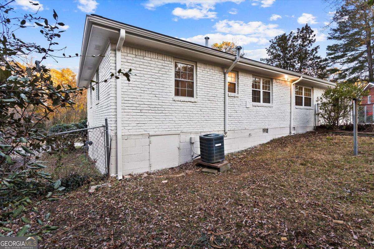 1891 Valley Ridge Drive SW Atlanta GA 30331