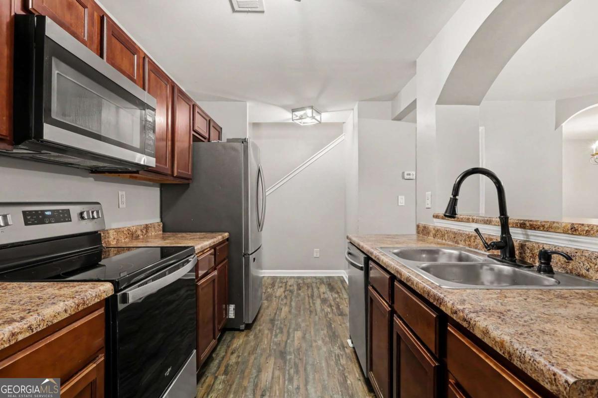 2700 Haynescrest Drive Grayson GA 30017