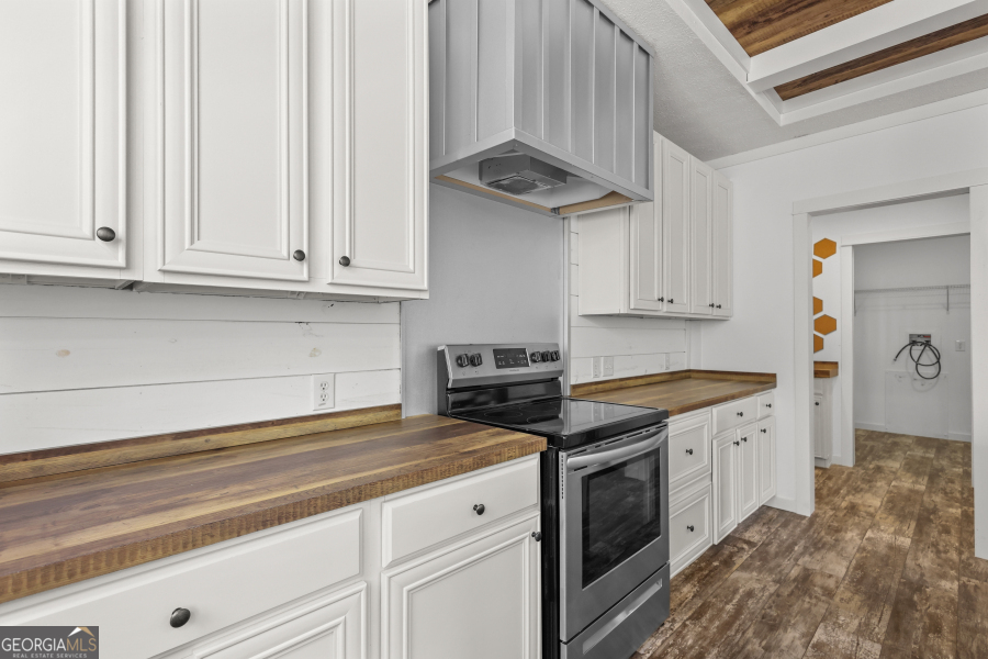 1262 Penny Morris Road Baxley GA 31513