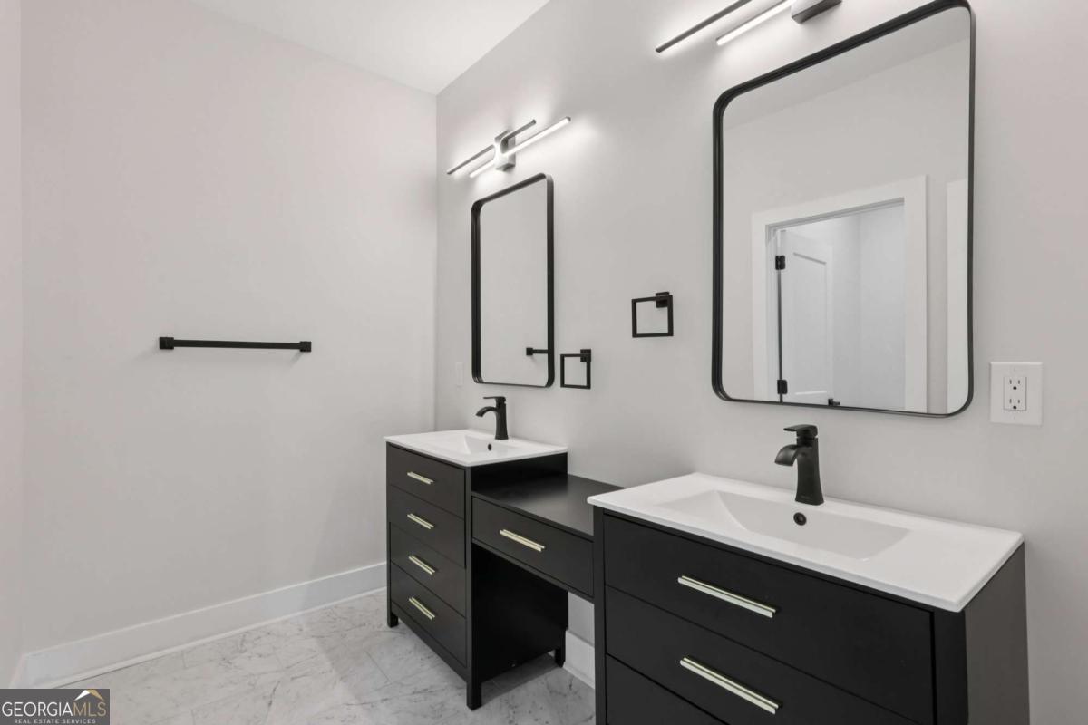 2877 Alexa Avenue SE Atlanta GA 30317