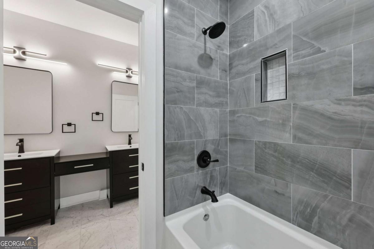 2877 Alexa Avenue SE Atlanta GA 30317