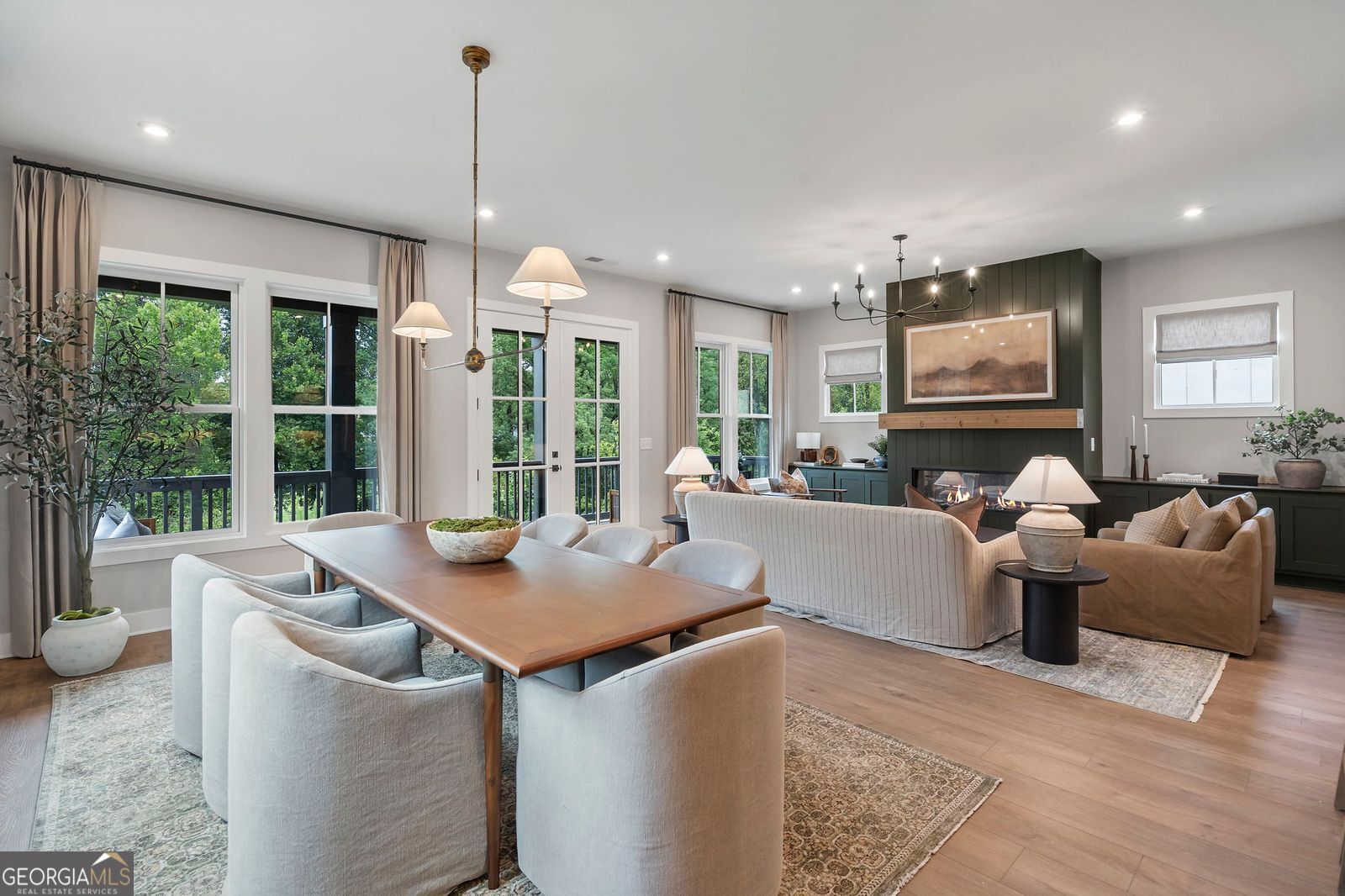 1932 Repose Drive Chamblee GA 30341