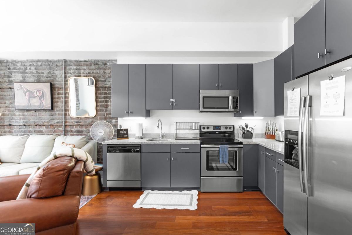 310 W Broughton Street Savannah GA 31401