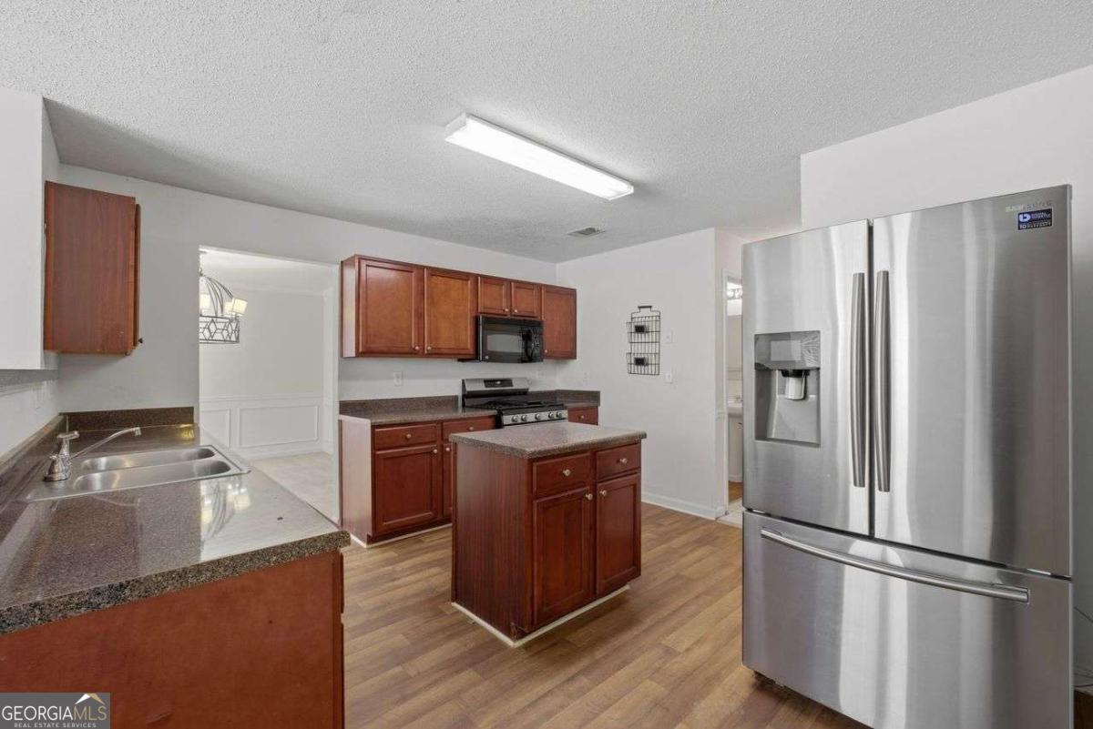 385 Kentwood Springs Drive Hampton GA 30228