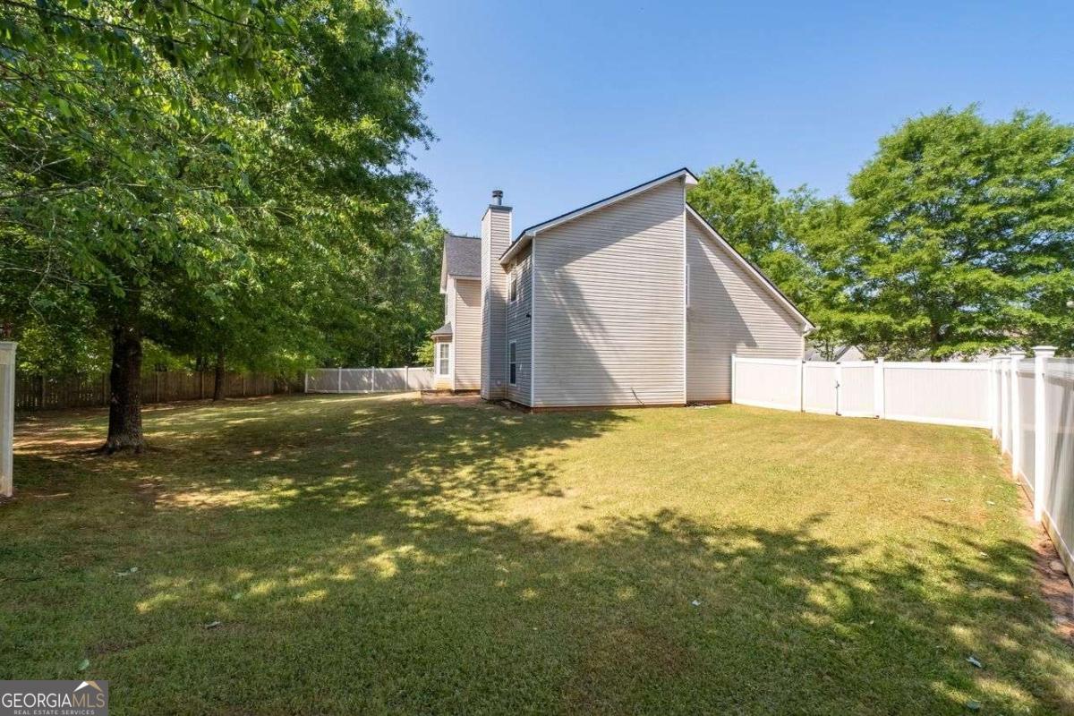 385 Kentwood Springs Drive Hampton GA 30228