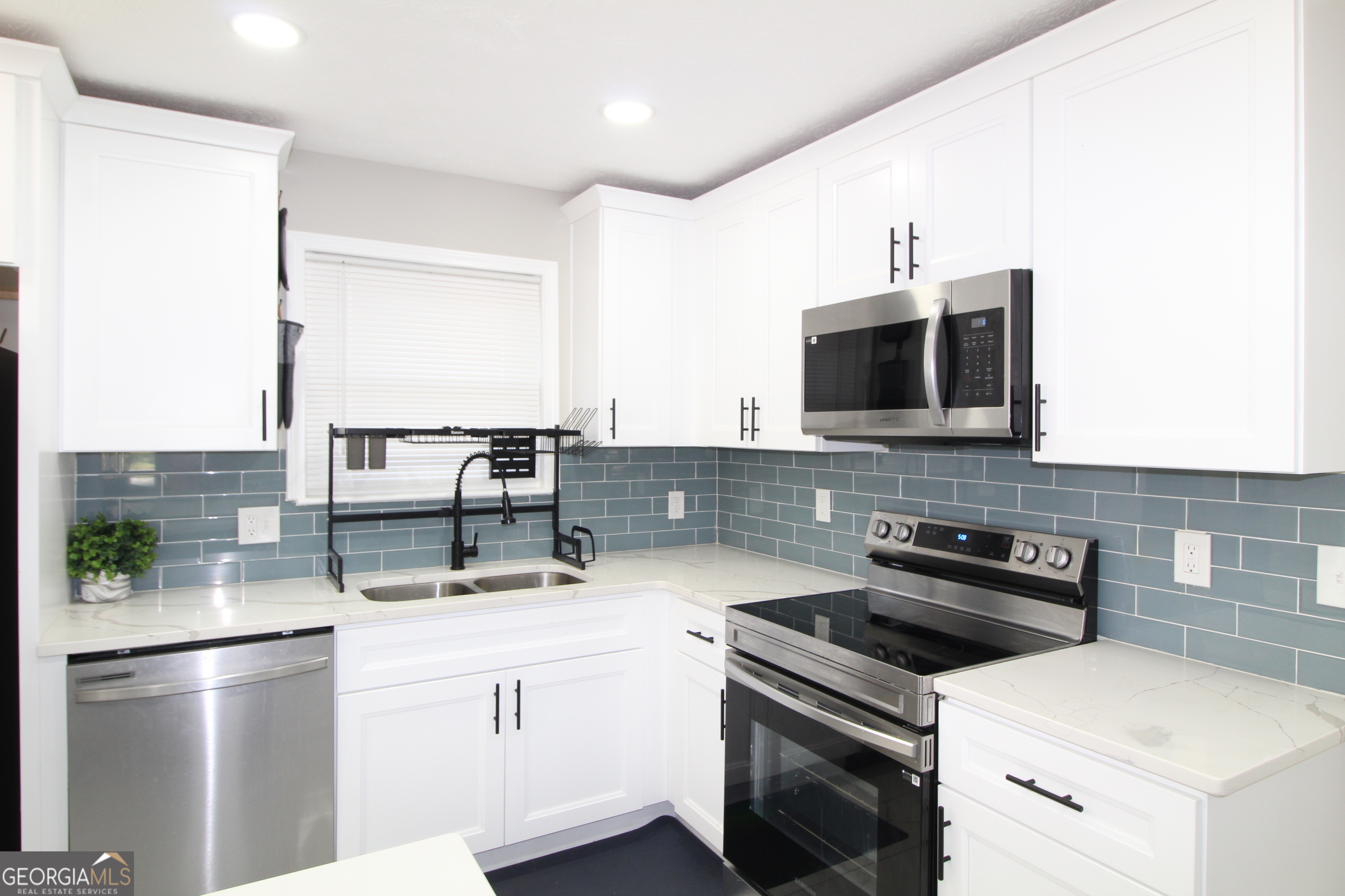 3367 Oak Drive Snellville GA 30078