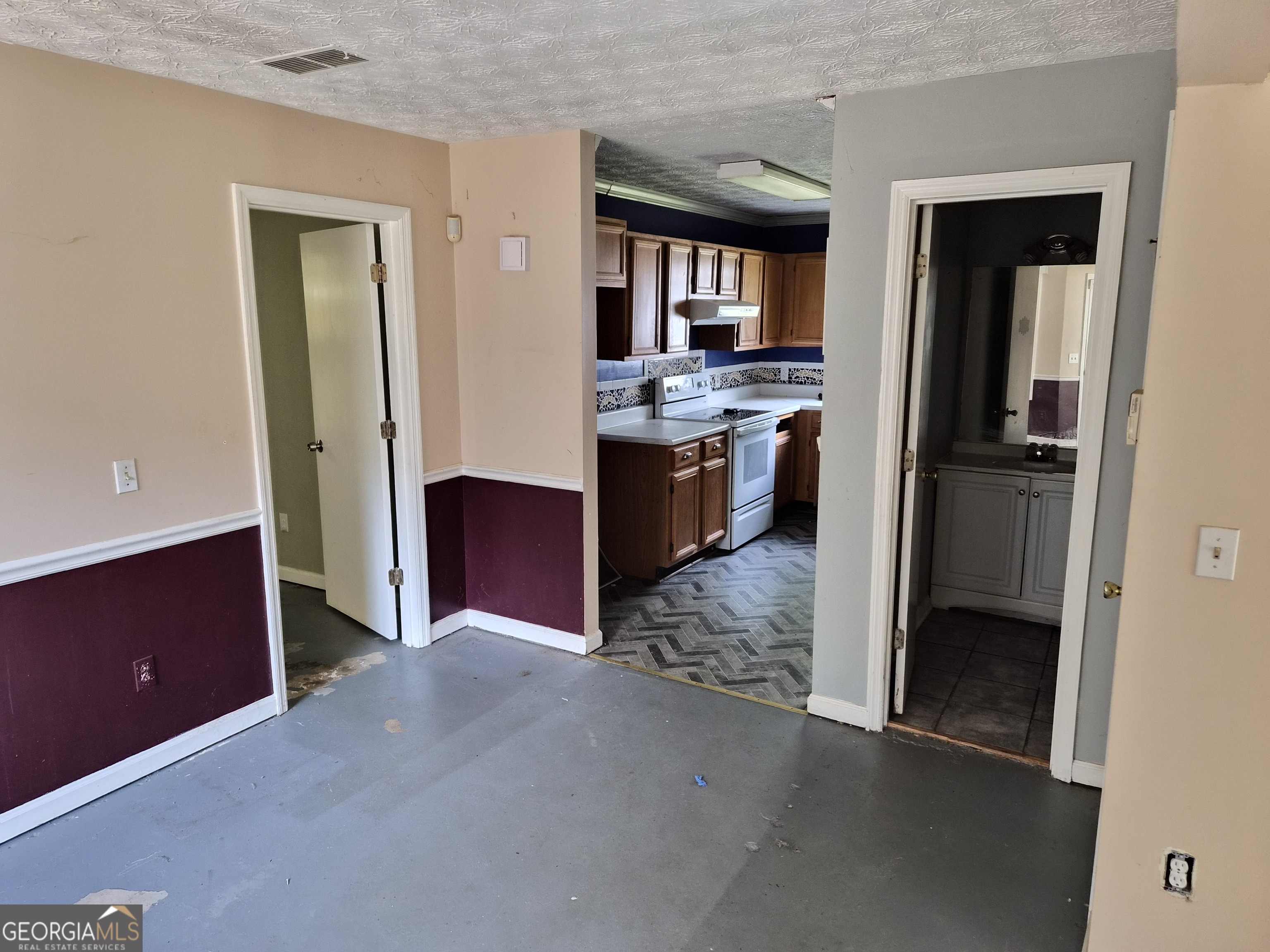 1812 Killarney Drive SW Marietta GA 30008