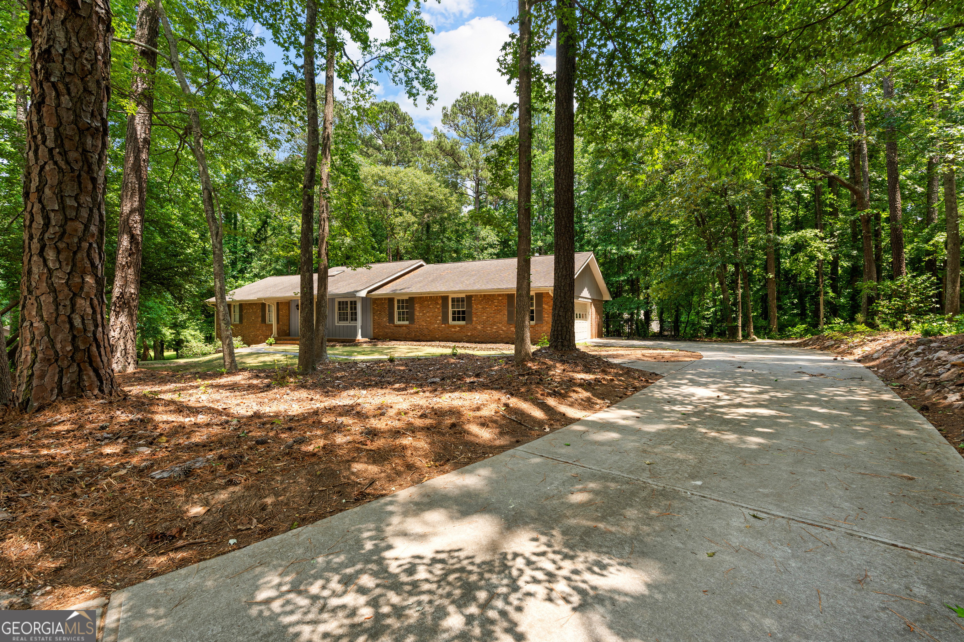 250 Devilla Trace Fayetteville GA 30214