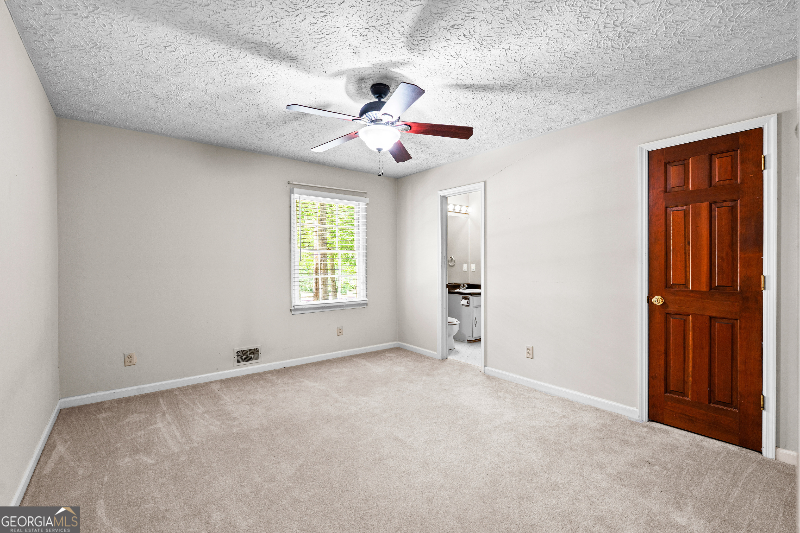 250 Devilla Trace Fayetteville GA 30214