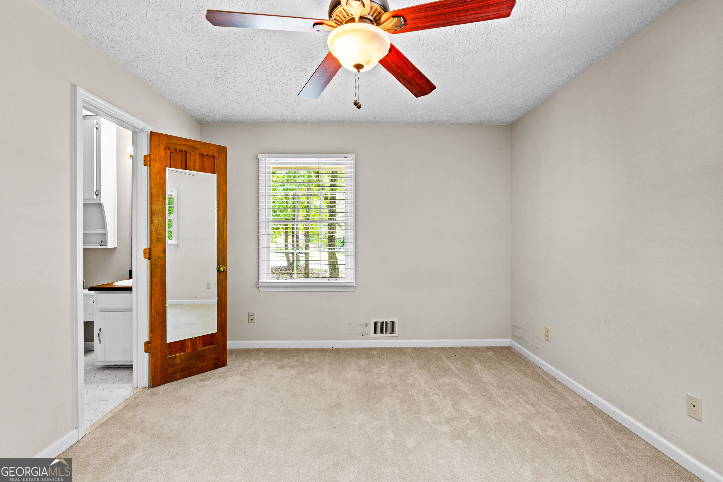 250 Devilla Trace Fayetteville GA 30214