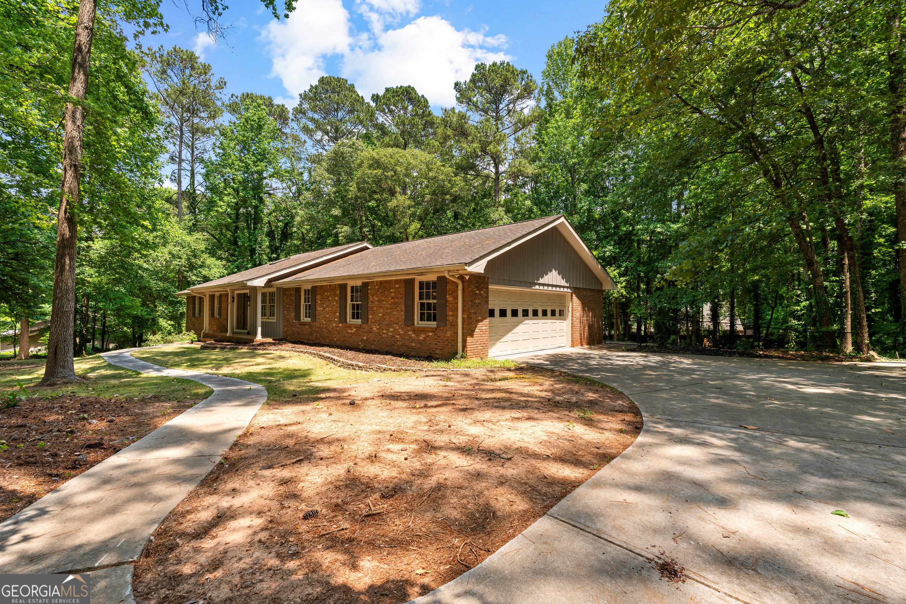 250 Devilla Trace Fayetteville GA 30214