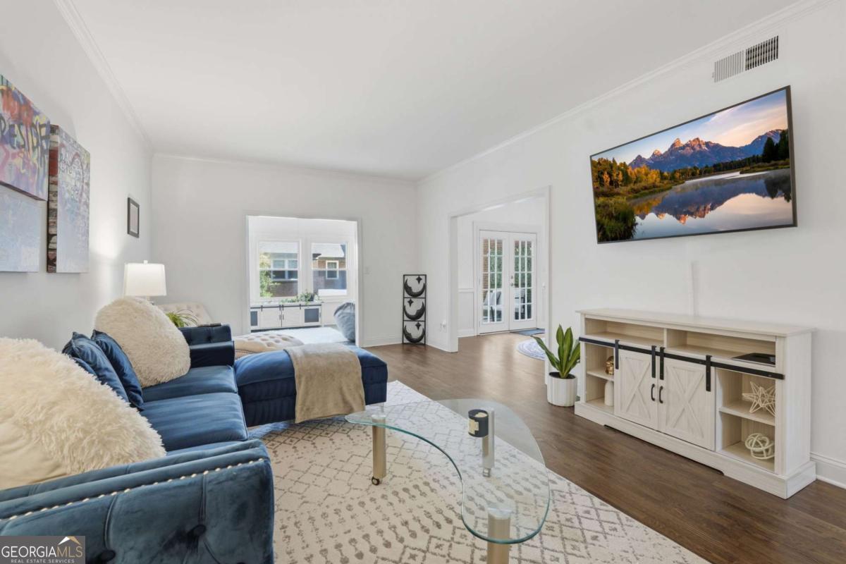 5211 Glenridge Drive Atlanta GA 30342