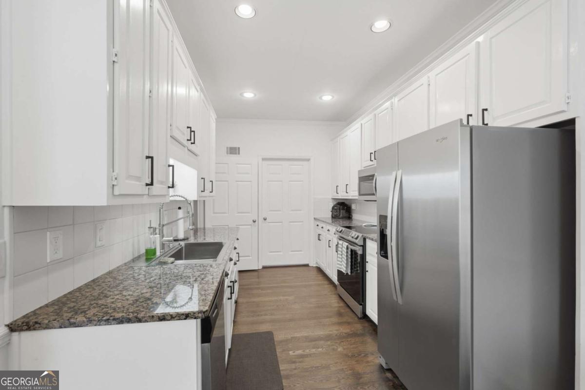 5211 Glenridge Drive Atlanta GA 30342
