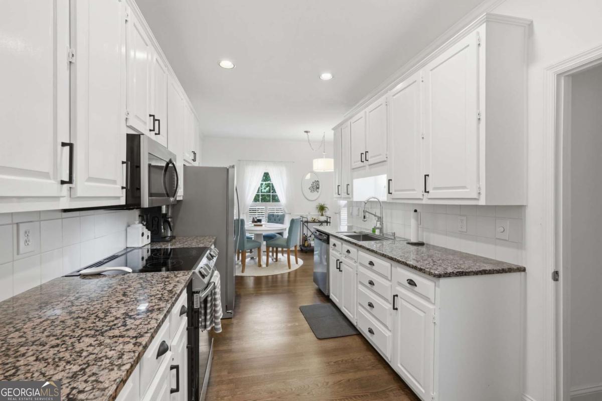 5211 Glenridge Drive Atlanta GA 30342