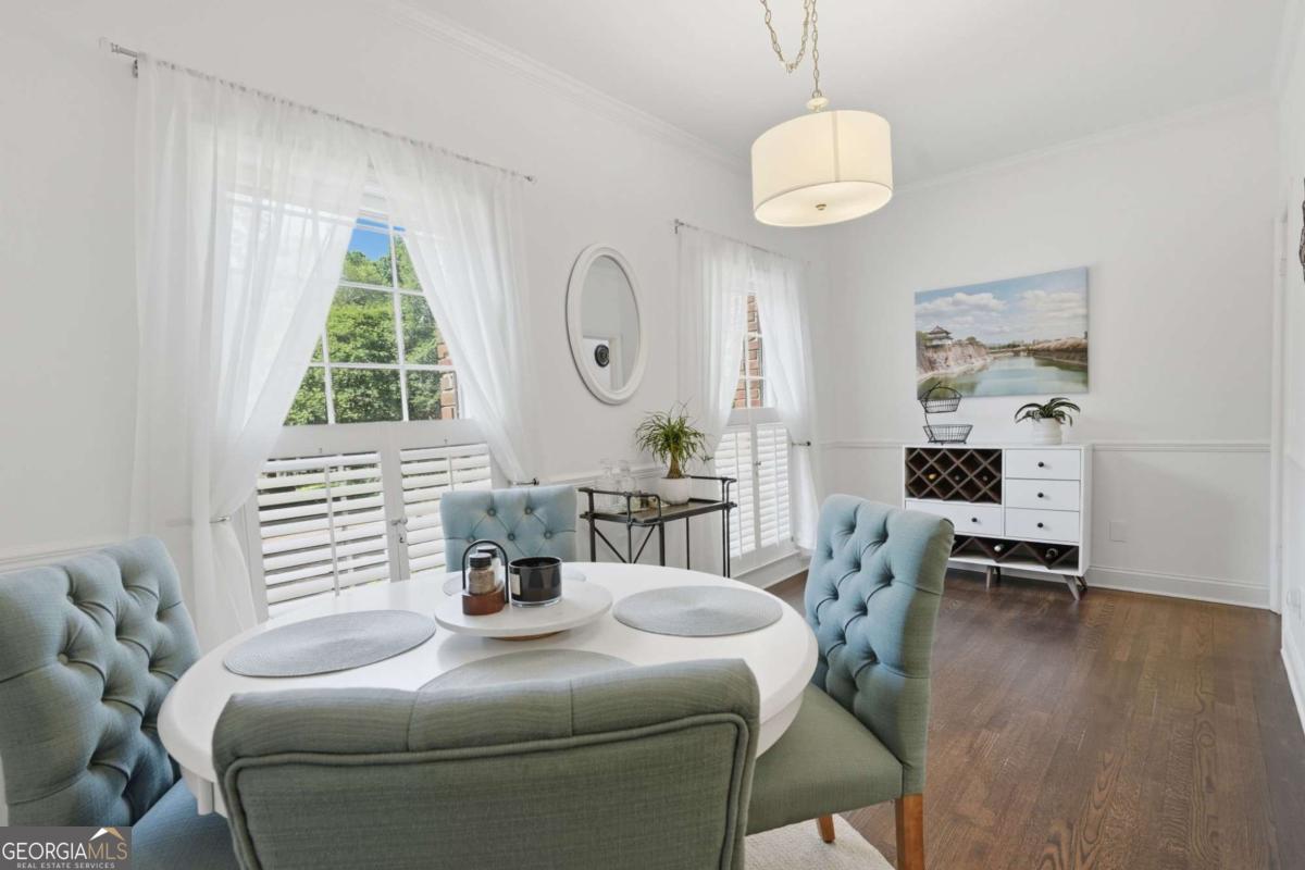 5211 Glenridge Drive Atlanta GA 30342