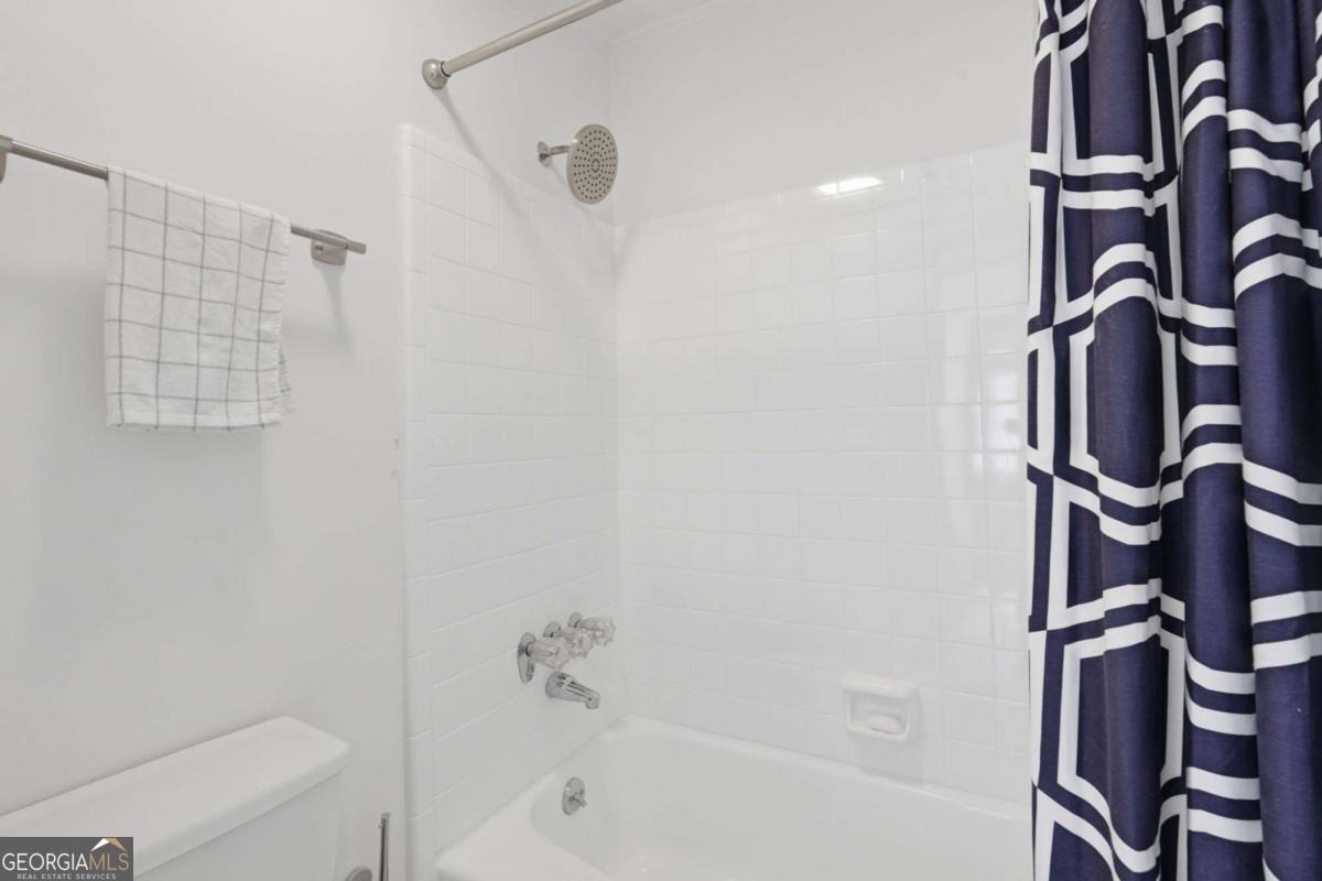 5211 Glenridge Drive Atlanta GA 30342