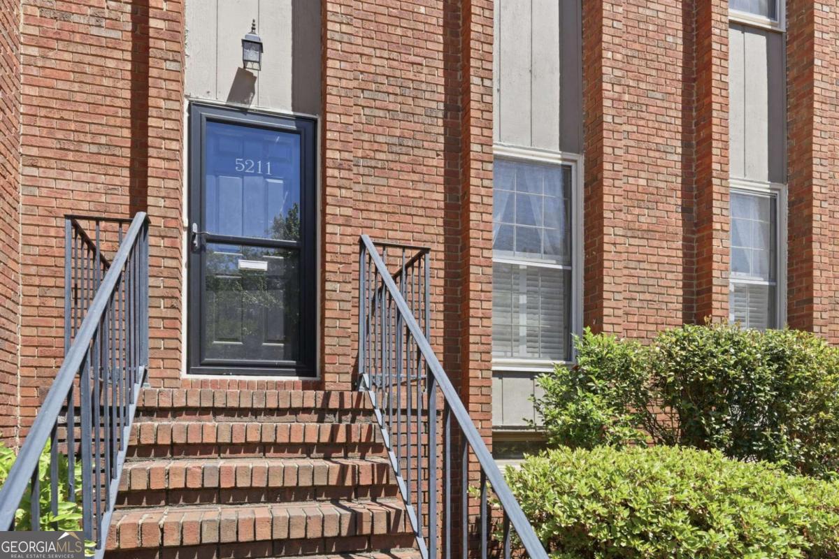 5211 Glenridge Drive Atlanta GA 30342