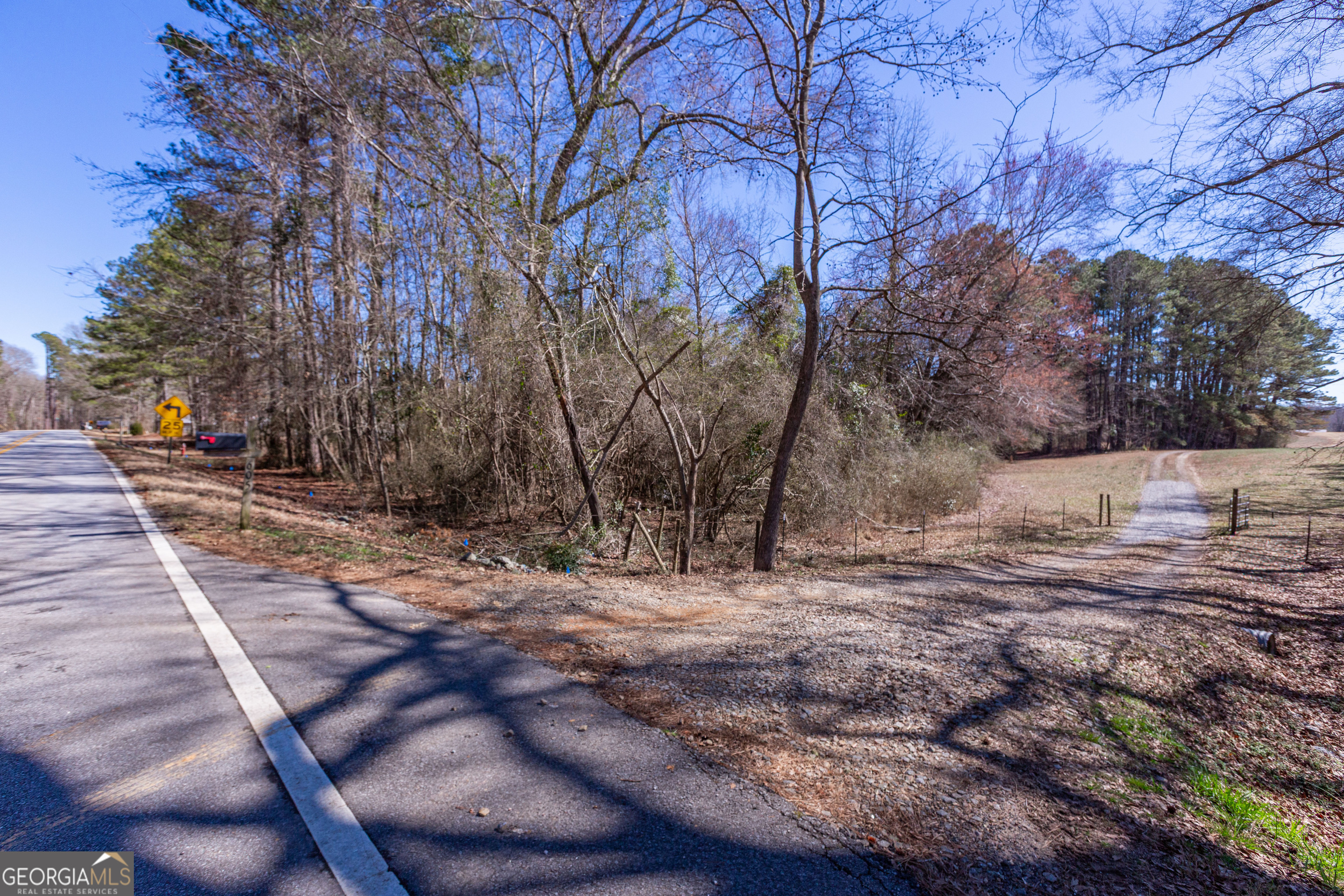 605 Rowe Road Senoia GA 30276