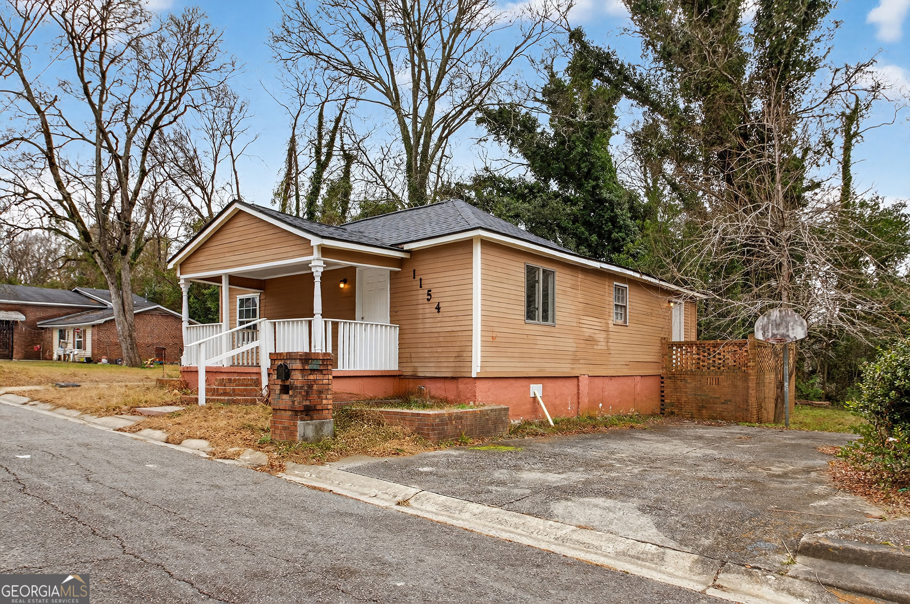 1154 Davis Circle Macon GA 31211