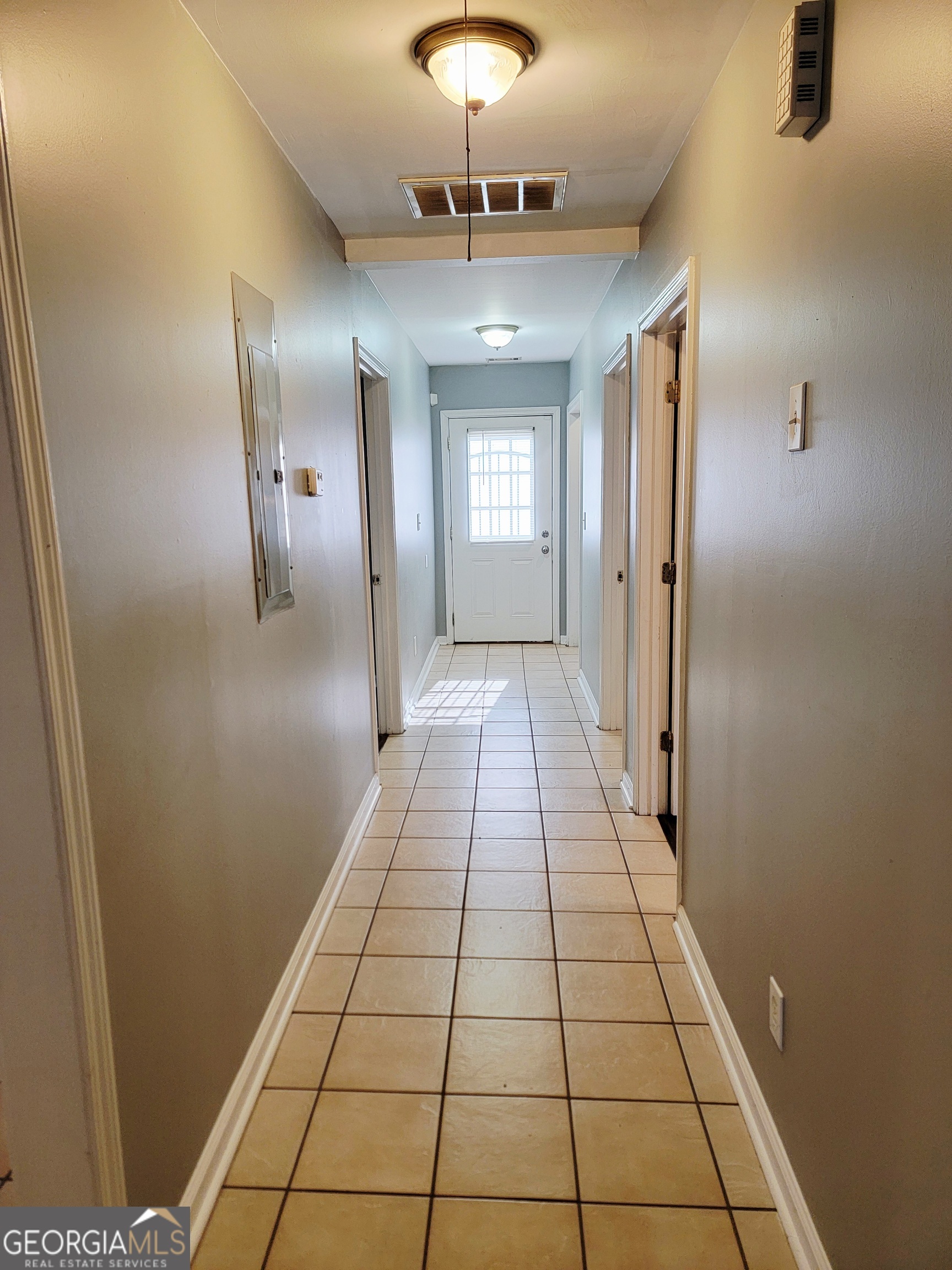 3446 Lee Street East Point GA 30344