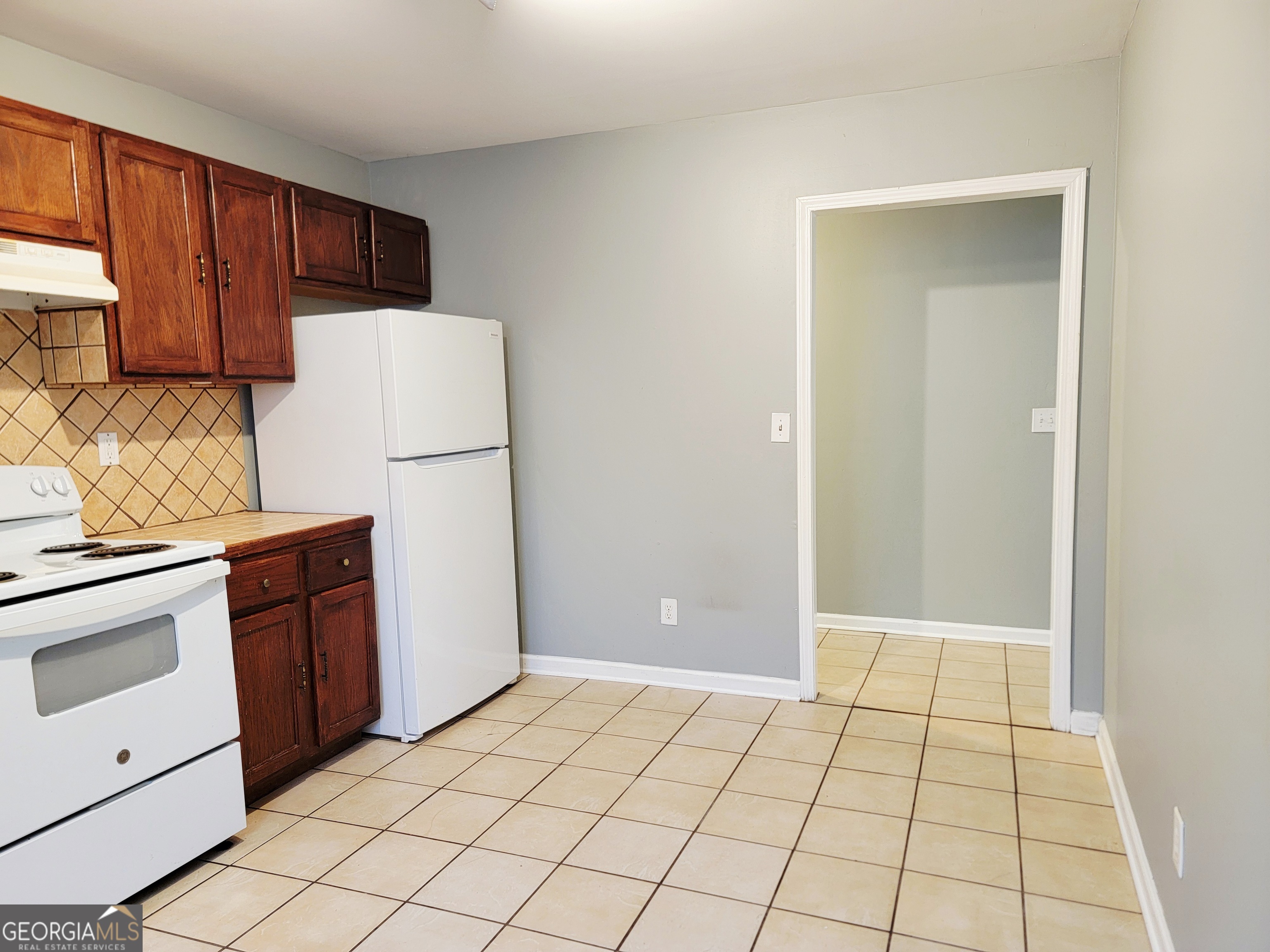 3446 Lee Street East Point GA 30344