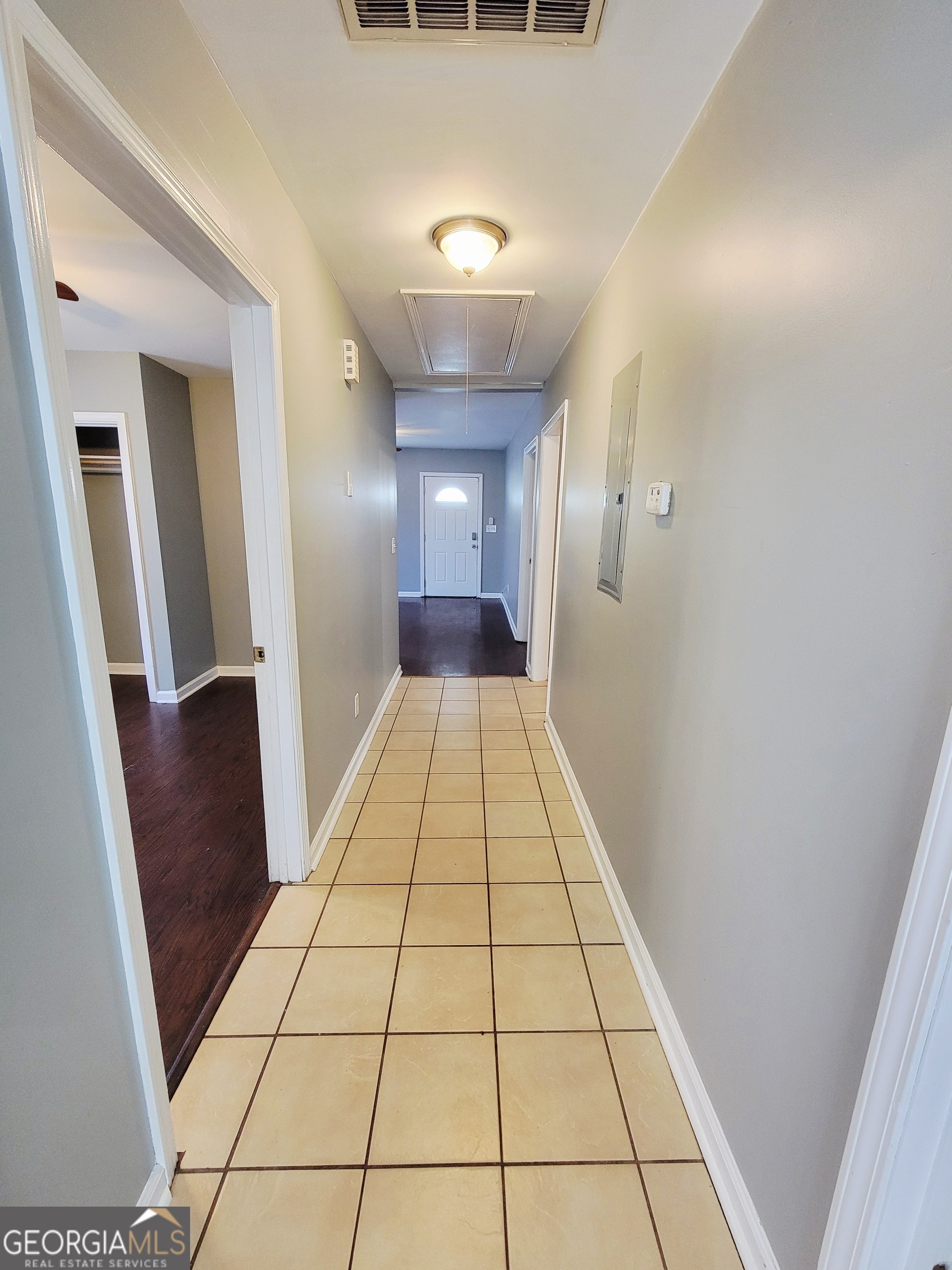 3446 Lee Street East Point GA 30344