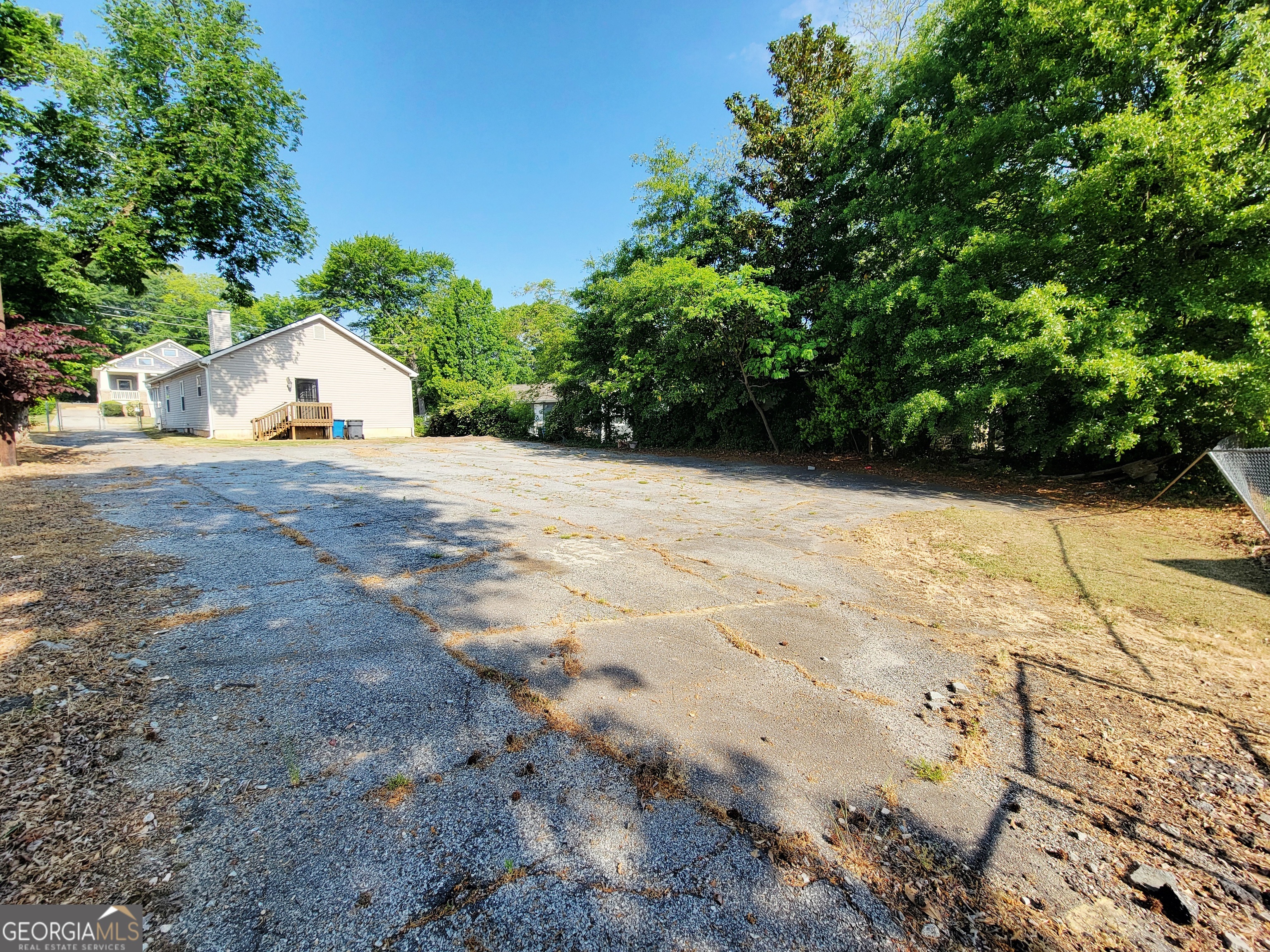 3446 Lee Street East Point GA 30344