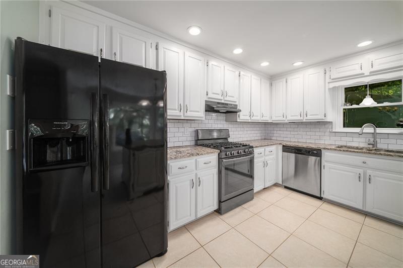 111 Allatoona Drive Woodstock GA 30189