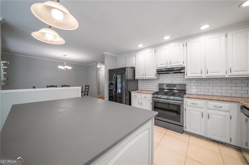 111 Allatoona Drive Woodstock GA 30189
