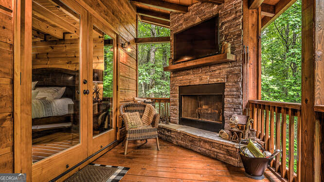 395 Mill Creek Acres Blue Ridge GA 30513