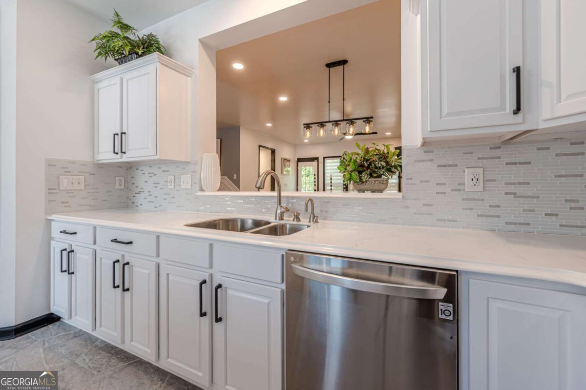 2505 Bridlewood Drive Atlanta GA 30339