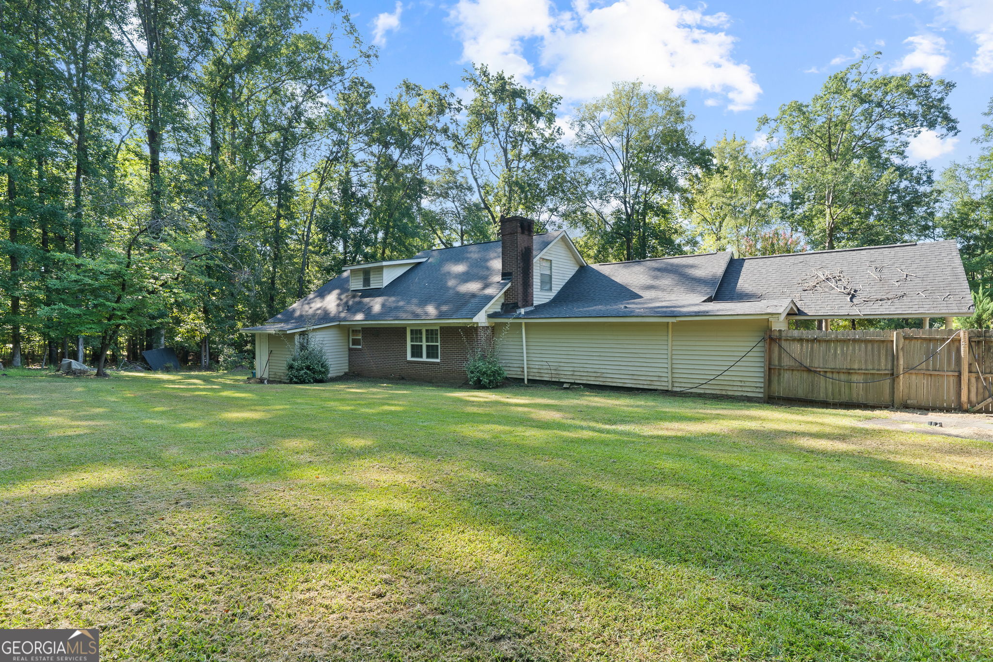 156 Log Cabin Road NE Milledgeville GA 31061