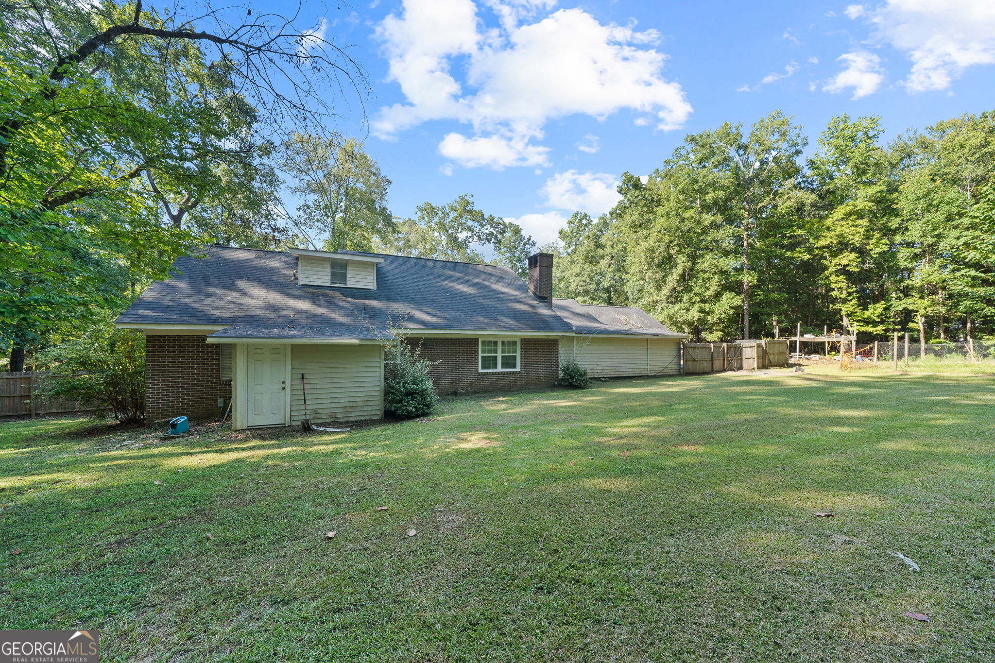 156 Log Cabin Road NE Milledgeville GA 31061
