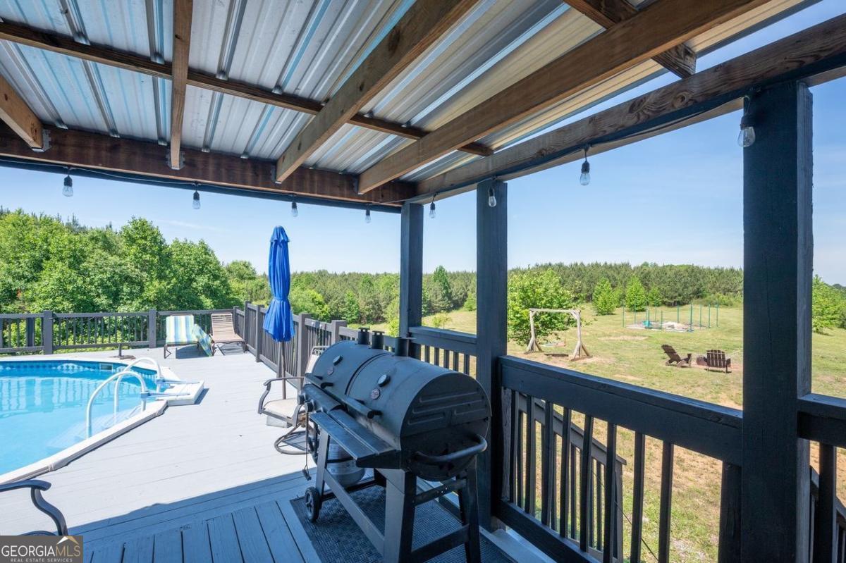 1239 Old Boone Ford Road SE Fairmount GA 30139
