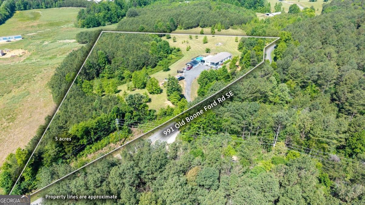 1239 Old Boone Ford Road SE Fairmount GA 30139