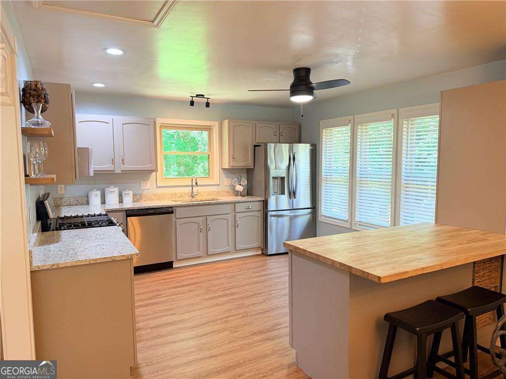 284 Angla Drive SE Smyrna GA 30082