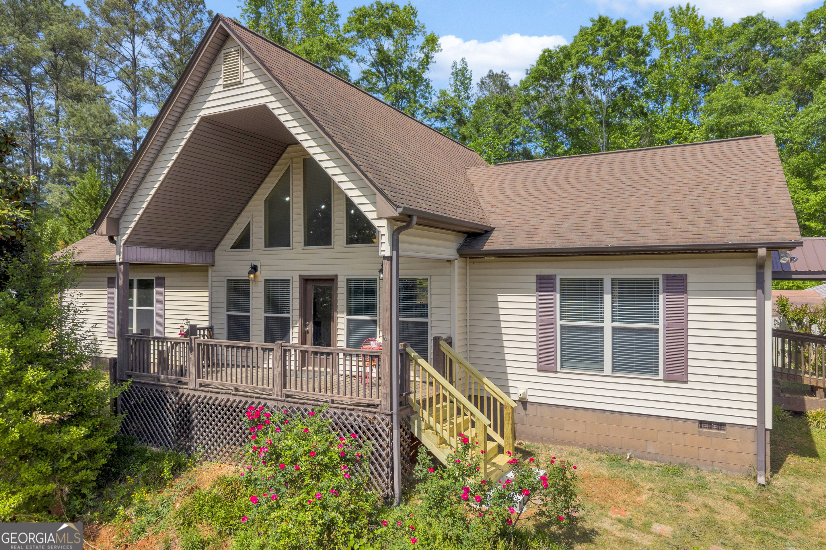1894 Athens Road Carnesville GA 30521