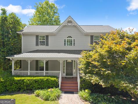 208 Clint Street Cleveland GA 30528