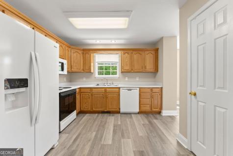 208 Clint Street Cleveland GA 30528