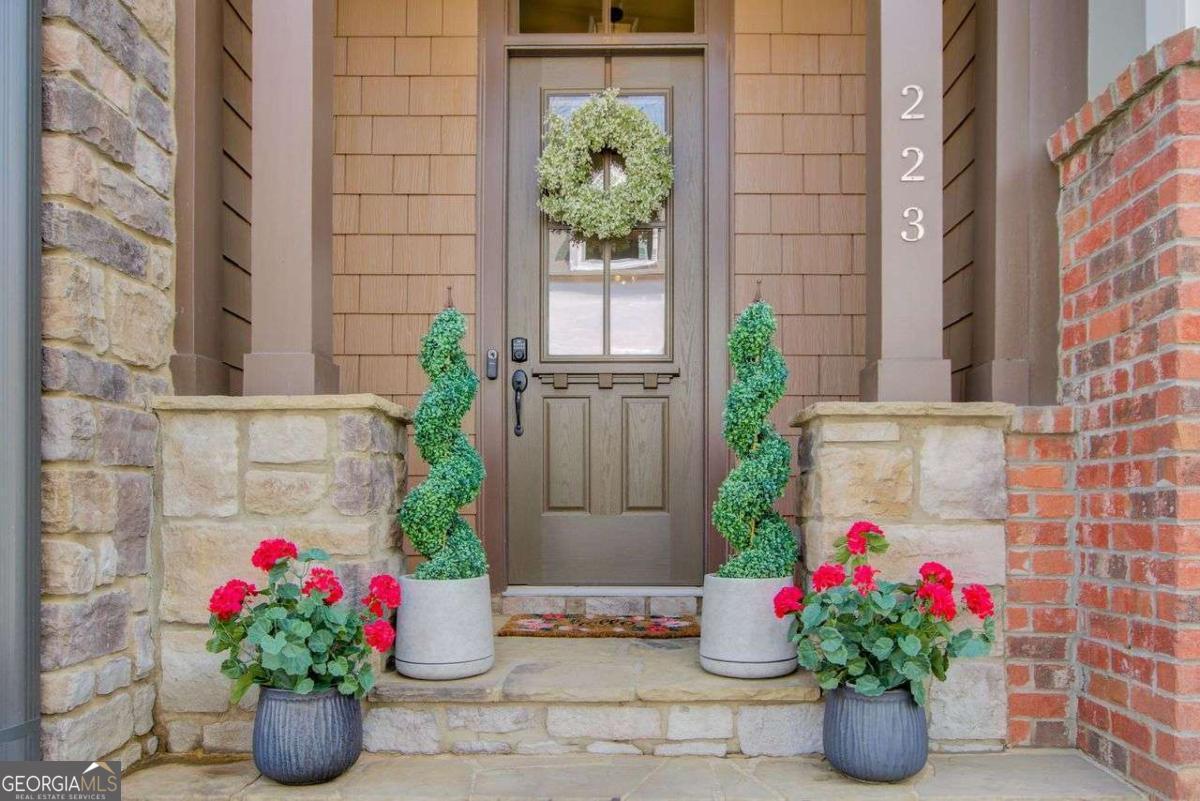 223 Trecastle Square Canton GA 30114