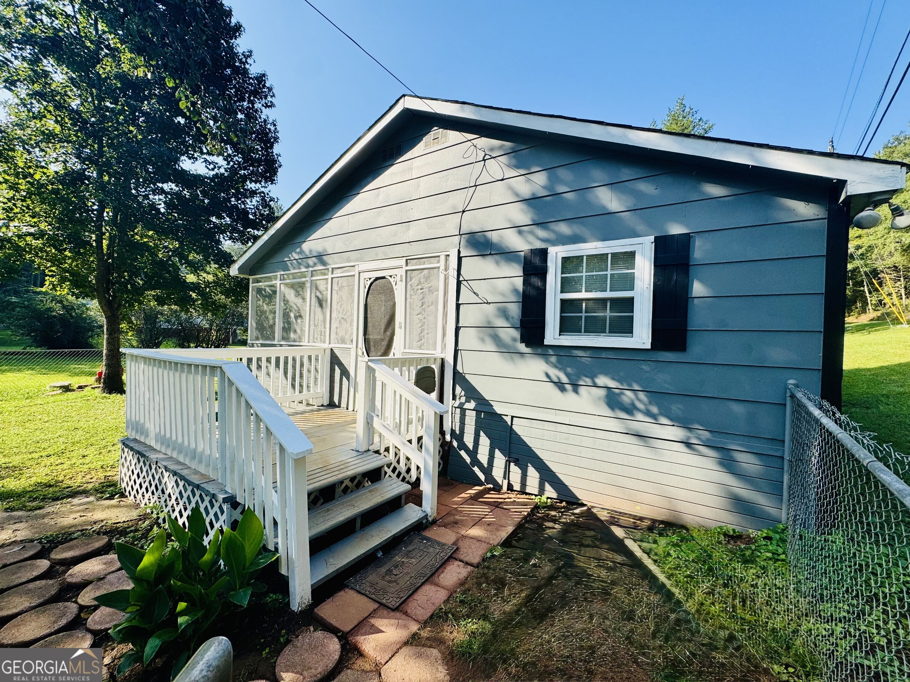 482 E Pine Lake Drive West Point GA 31833