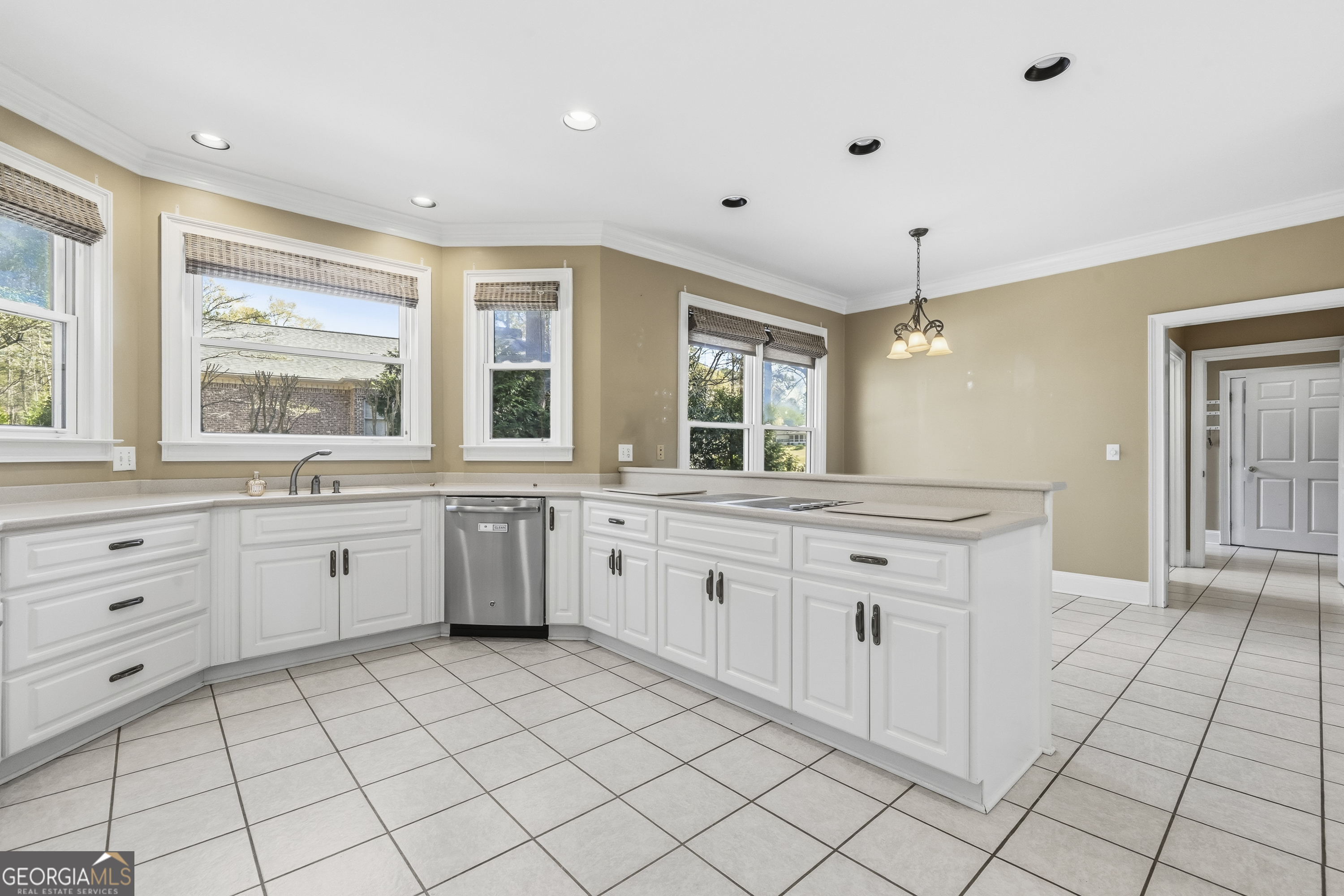 1811 Snug Harbor Drive Greensboro GA 30642