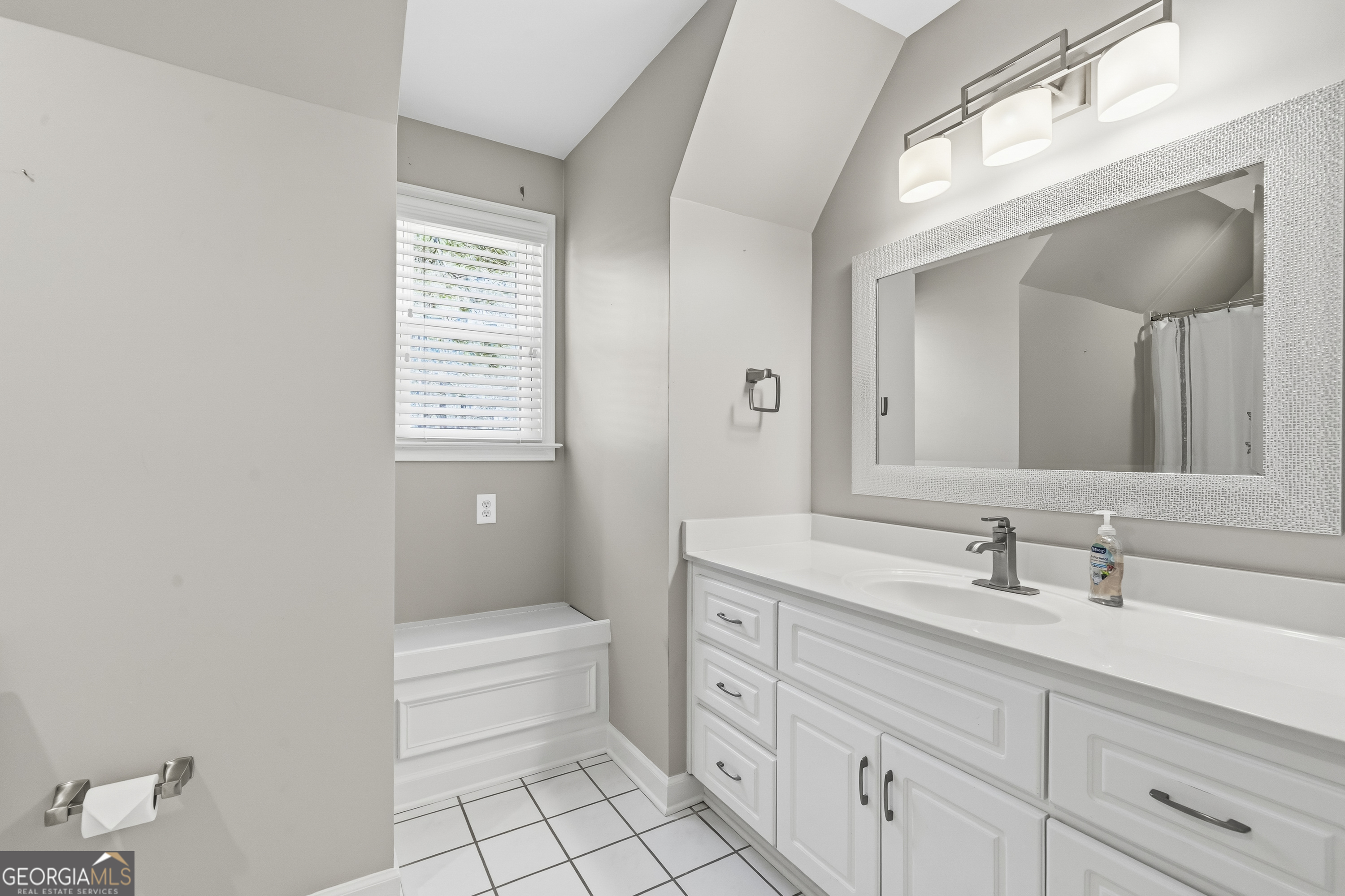 1811 Snug Harbor Drive Greensboro GA 30642