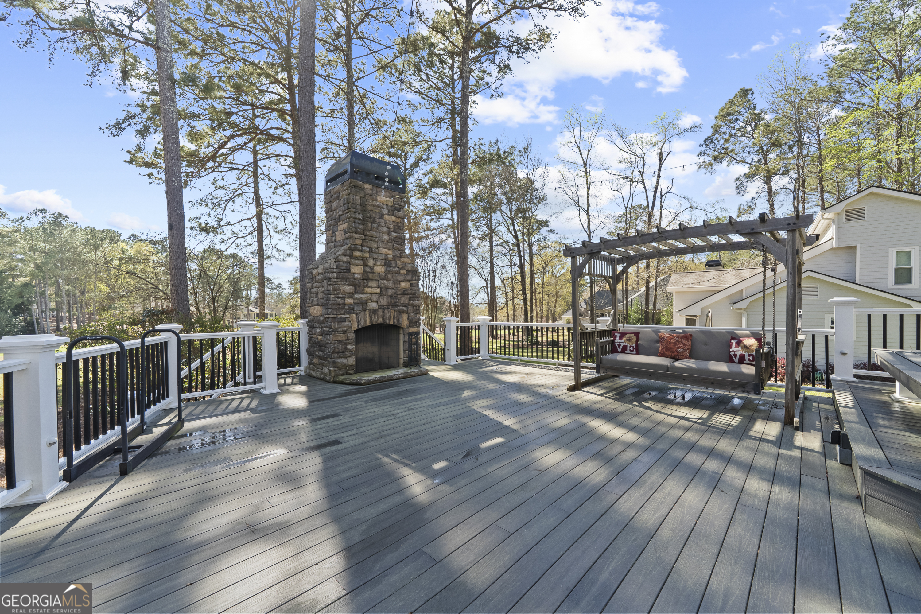 1811 Snug Harbor Drive Greensboro GA 30642
